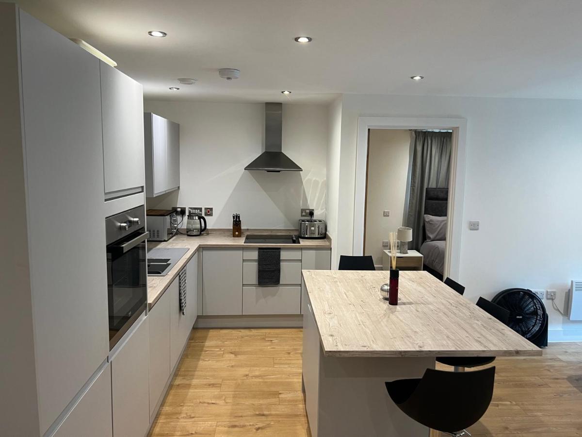 Lovely 2 Bed Apartment In Leeds Centre المظهر الخارجي الصورة
